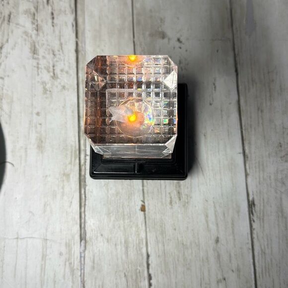 Vintage Laser Cut Lighted Paperweight Art Glass Golfer Clear Glass Lighted Base - Picture 6 of 8